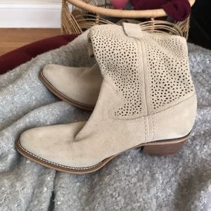 Suede Tan Boots